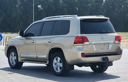 2015 Toyota LAND CRUISER 照片 3