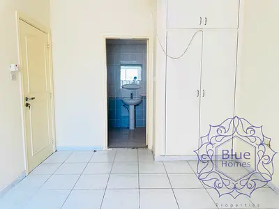 Huge 1bhk with 2bath 60k near Burjuman metro