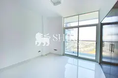 Vacant | With Kitchen Appliances | Spacious