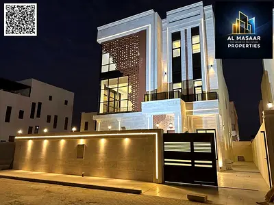 فيلا بتصميم فاخر بالعالية بسعر و بمسبح مميز