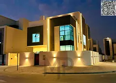 Corner villa on two streets, excellent and negotiable price, with a large yard. Freehold ownership f