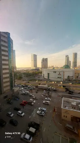 للبيع شقه غرفتين وصاله مساحه كبيره مع باركن الشقه غير مؤجره وقريبه من اكسبو الشارقه ومخرج دبي