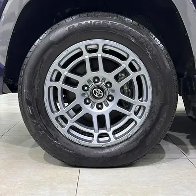 2023 Toyota TUNDRA — миниатюра 16
