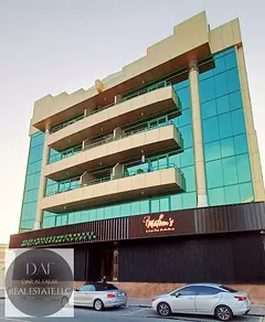 2 BEDROOM HALL FLAT IN OUD METHA NEXT TO ASTER CLINIC 10 MIN TO BUS STAND AND METRO STATION OPP AL N