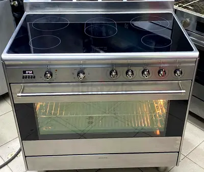 Samg cooker electric 90by60cm 5 burnal latest model very good condition