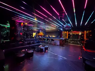 NIGHT-LIFE DESTINATION | HAPPENING PLACE IN DIFC