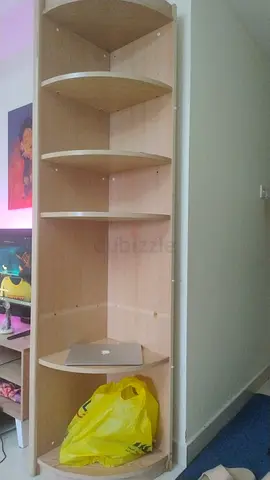 Stylish Bookcase in Light Wood Finish