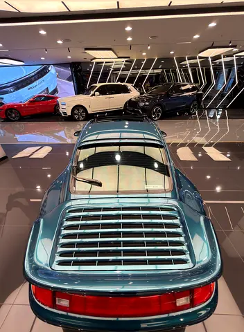 1996 Porsche 911 — миниатюра 18