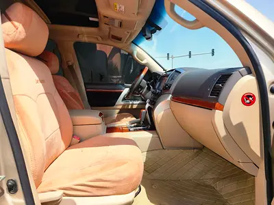 2015 Toyota LAND CRUISER 照片 15