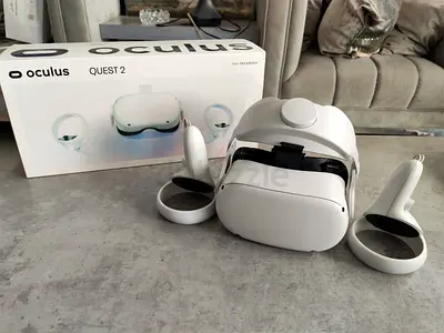 Oculus Quest 2 256GB + Elite Strap (Like New)