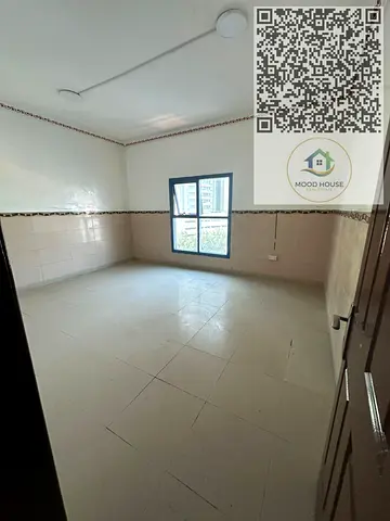 شقة واسعة 3 غرف + غرفة خادمة + 2 بلكونة للإيجار | أبراج الخور