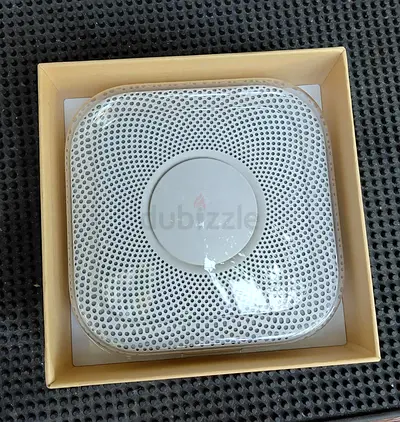 Nest Protect (2nd Generation) Smoke + Carbon Monoxide Alarm, specifically the Long-Life Battery