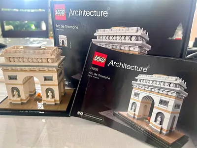 Lego architecture Arc de Triomphe set for sale