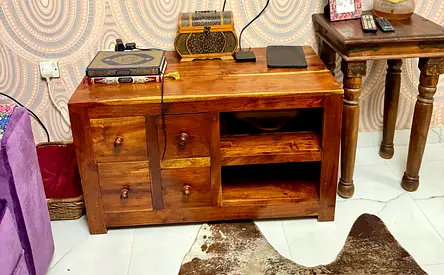 Marina tv unit
