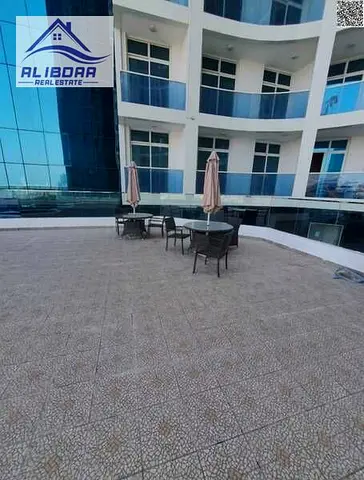 🏢 For Sale – 2 Bedroom Apartment in Oasis Towers – Ajman 🌊 Sea View 🛋️ Hall + 2 Bedrooms 🛁 2 Bathrooms 🌇 2 Balconies 🚗 Private Parking 🏊 S