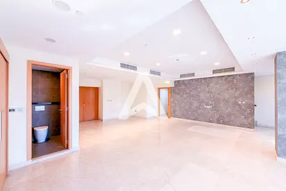 Executive Towers | Spacious Garden | SZR views