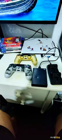Playstation 4 slim