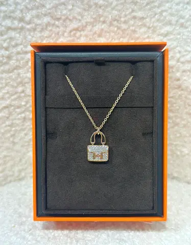 Hermes Amulettes Constance pendant