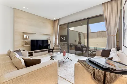 EXCLUSIVE | BIG LAYOUT | POOL INSIDE | ROOFTOP