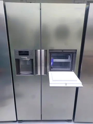 samsung latest model side by side fridge with water depanser also mini bar