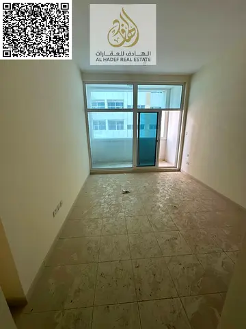 بدون عموله ✅ بدون رسوم تسجيل  🏠 شقه غرفتين وصاله اعاده بيع 🏠 تتكون من 2 غرفه ماستر مع خزائن بالحائط + صاله + 2 بلكونه  * استلام فورى 🔑 * ⁠جاهزه للس