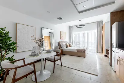 Modern interiors | JLT Lake views | Prime JLT location