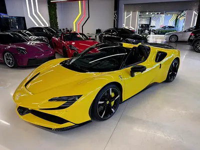 2023 SF90 Spider  Assetto Fiorano - GCC - 3800KM ONLY - Ferrari Warranty and Service contract 2030