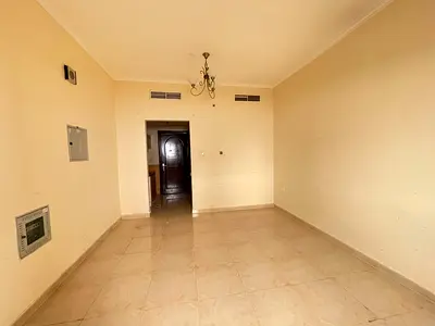 Lavish and spacious studio with separate kitchen