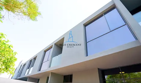 Four Bedromm unit | Premium Unit | Unique Amenities | Green Community | High ROI | Prime Location | Resale |
