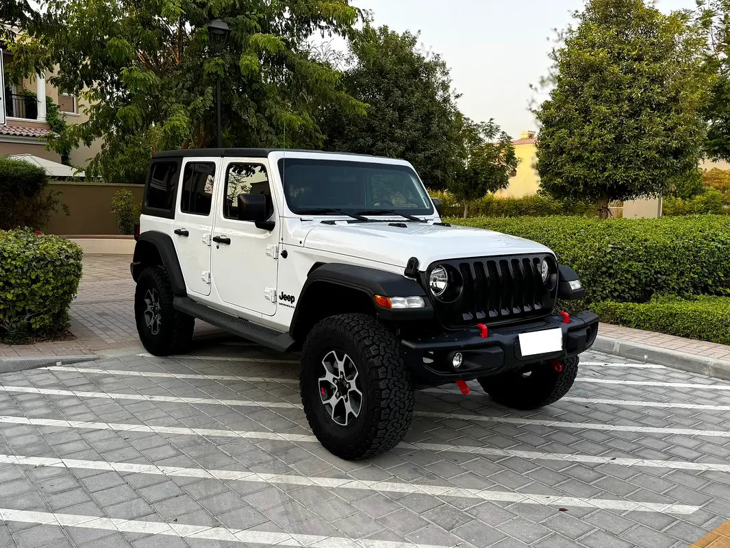 Jeep Wrangler Unlimited 2023 — photo 1 of 11