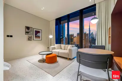 Studio Upside Living For Sale