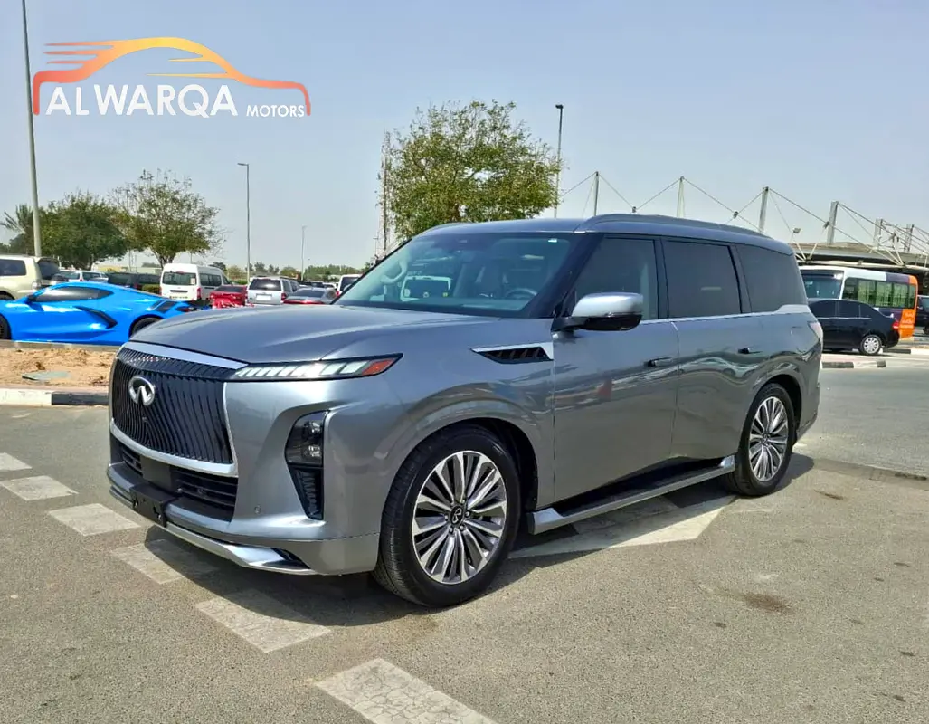 Infiniti QX80 2025 — photo 1 of 19