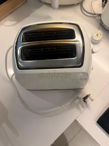 White Two-Slice Toaster