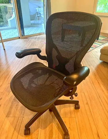 Herman Miller Aeron Classic Chair PostureFit Fully Loaded Size B Black