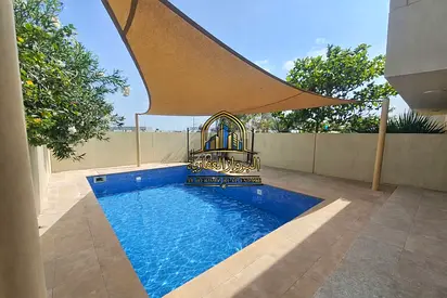 Luxury 4BR Villa) With Maidroom+Private*Pool Premium Location)