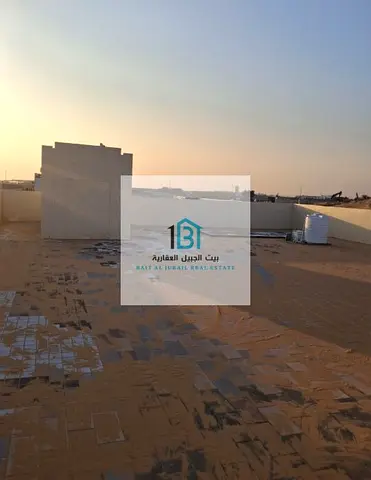 لبيع مستودع استثماري في الصجعة القديمة – موقع مميز ✨ 📍 الموقع: الصجعة القديمة – الشارقة  📐 المساحة: 20,000 قدم مربع 🏢