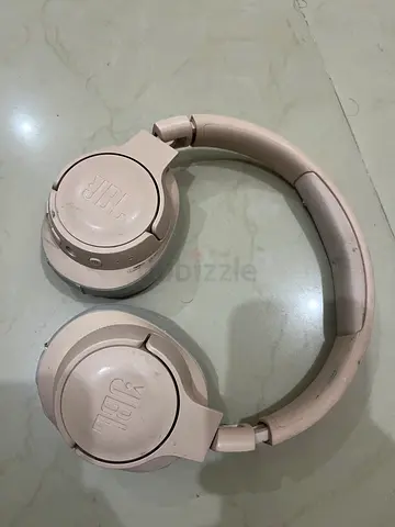 JBL Tune 710 bt wireless headphones