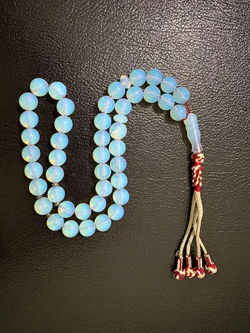 سبحة حجر الاوبال