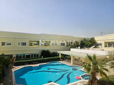 Well Maintained compound villa | Swimming pool