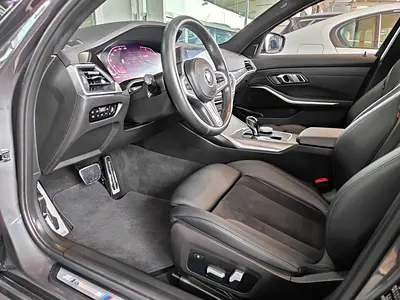 BMW 3 Series 330i, миниатюра 11