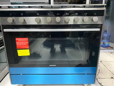 Siemens latest model 90x60cm gass cooking range  oven never used