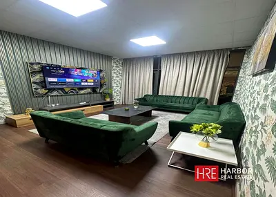 Plus Storage Room | Burj Khalifa and Creek views