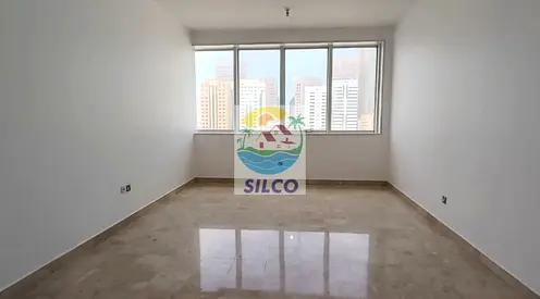 spacious 3bhk / store room / center of city