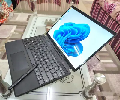 Surface Pro 8_Core i7_11th GEN_13inch PixelSense Display_RAM 16GB_SSD 512GB_KB + PEN_VERY CLEAN