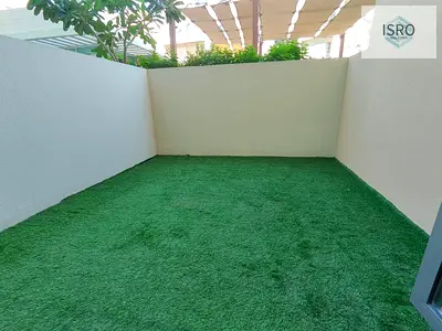 Ready to move-studio with garden-poll gym parking