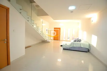 Fully Upgraded | Vacant Ready to Move in