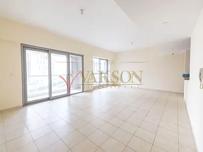 Spacious Unit | Balcony | Near to Metro