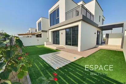 Vacant Now | Landscaped | Close to Pool