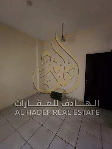 🏡 شقة للإيجار في منطقة السور | غرفة وصالة مع بلكونة  فرصة رائعة للسكن في شقة مريحة بموقع مميز وقريبة من جميع الخدمات.  ✨ تفاصيل الشقة:  غرفة نوم  صال