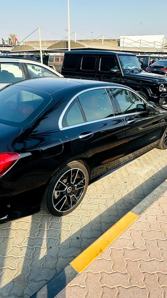 Mercedes-Benz C-Class 2020 — photo 1 of 4